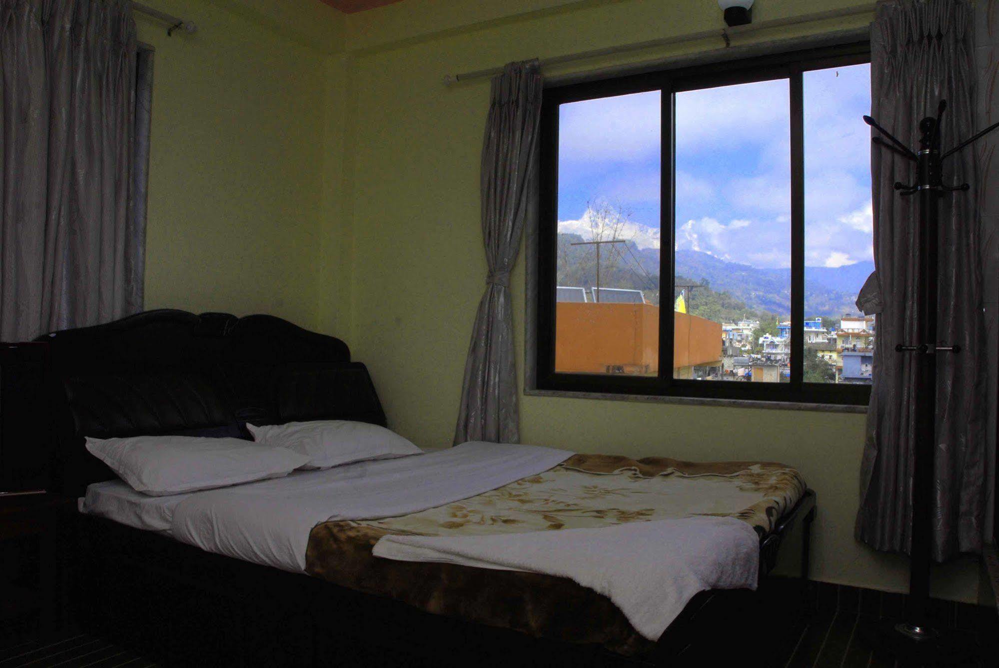 Hotel Glory Garden Pokhara Exterior foto